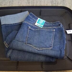 Old Navy Dark Blue Ankle Jeans